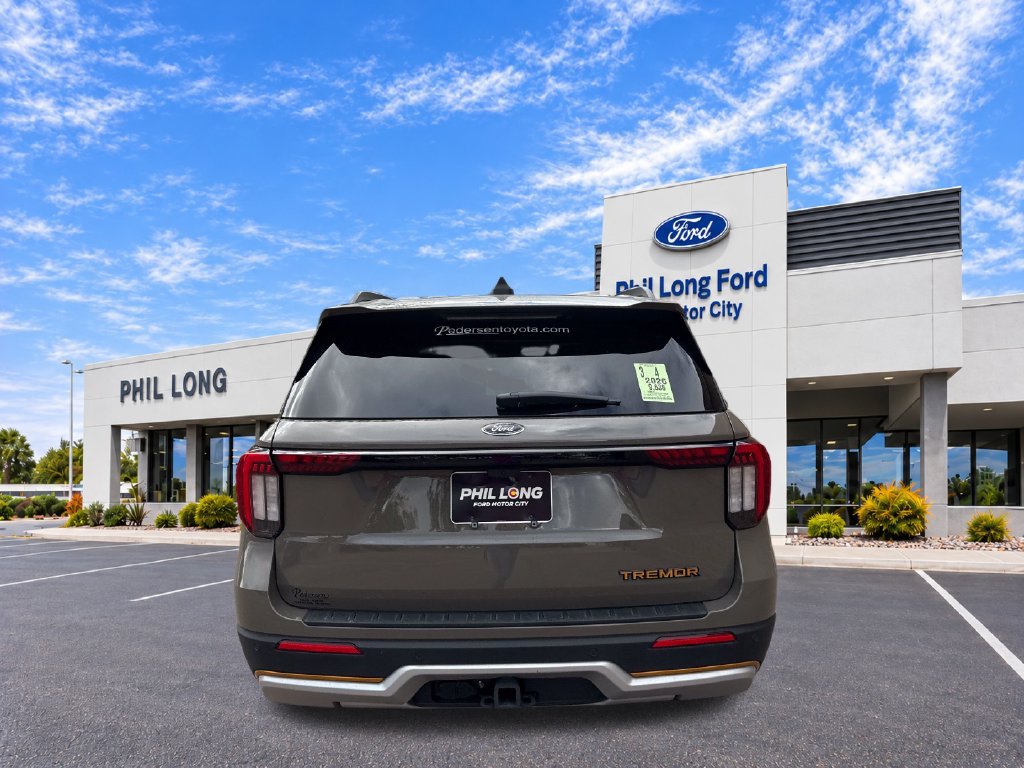 Certified 2026 Ford Explorer ST AWD/4WD image 7