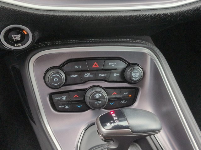 Used 2019 Dodge Challenger R/T RWD image 26