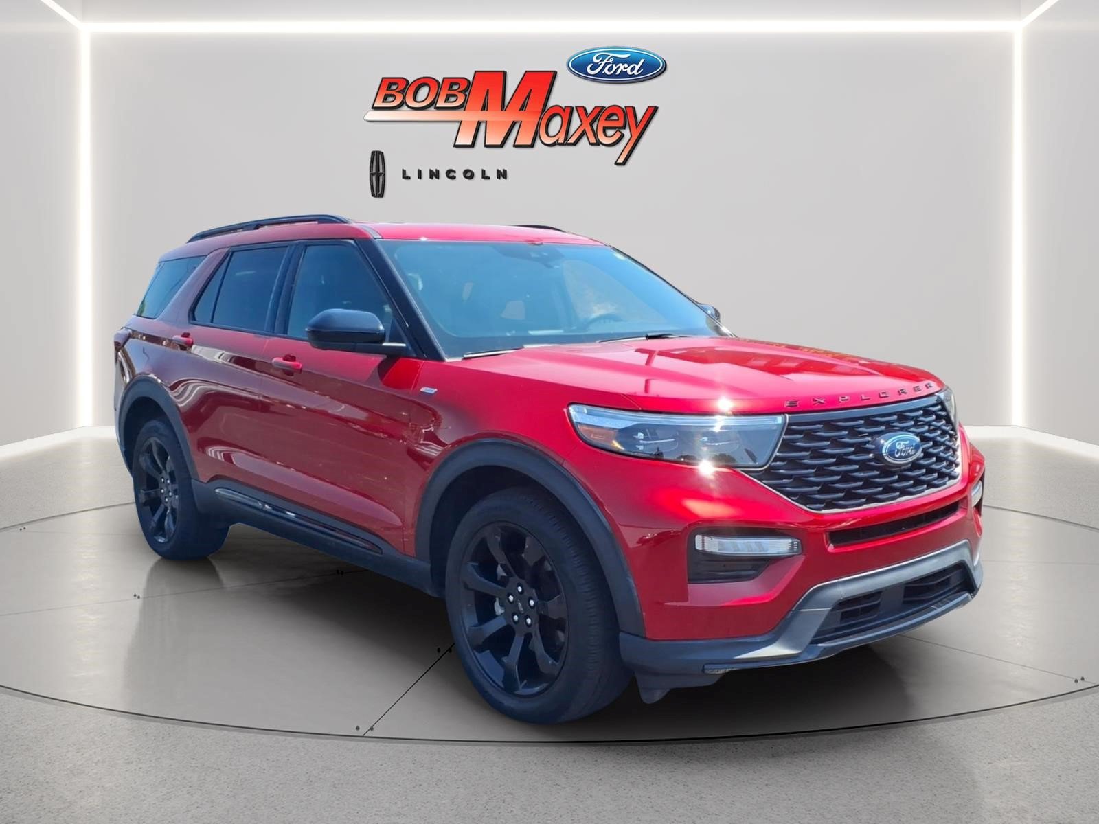 Certified 2023 Ford Explorer ST-Line AWD/4WD image 3