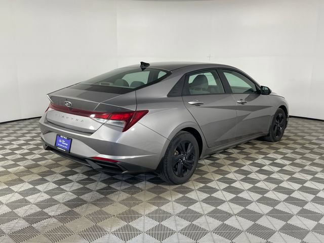 Used 2023 Hyundai Elantra SEL w/ Cargo Package FWD image 24