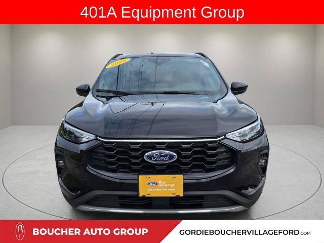 Certified 2025 Ford Escape ST-Line Select AWD/4WD image 3