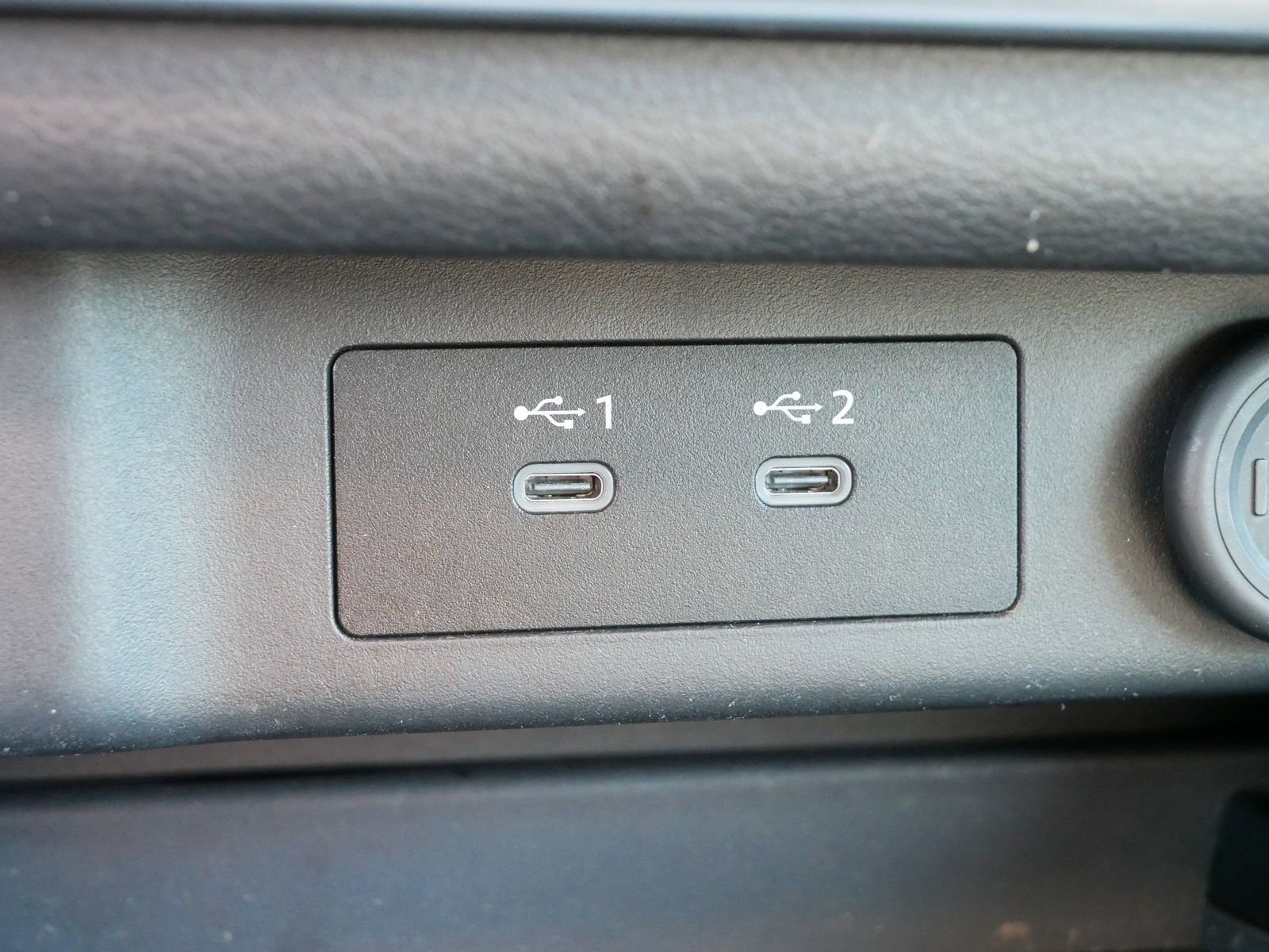 Used 2024 Nissan Rogue S AWD/4WD image 30