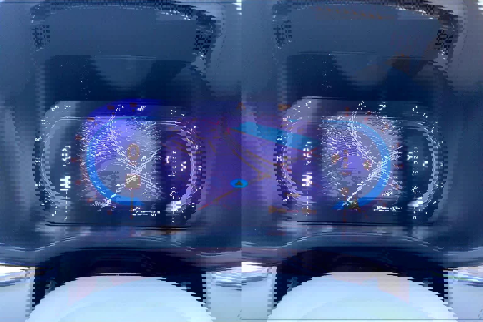 Used 2022 Volvo XC60 B5 Momentum w/ Protection Package Premier image 25