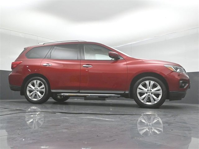 Used 2018 Nissan Pathfinder SL w/ SL Premium Package image 17