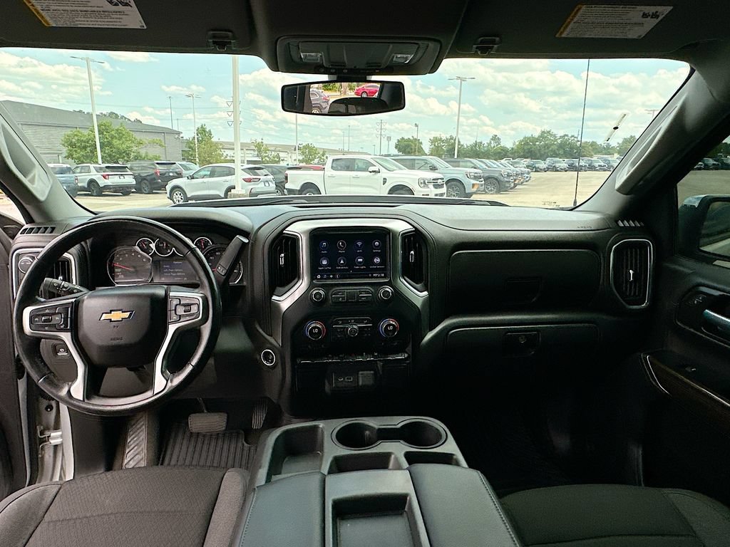 Used 2020 Chevrolet Silverado 1500 LT w/ All-Star Edition AWD/4WD image 3