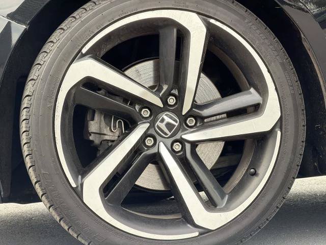 Used 2018 Honda Accord Sport image 14