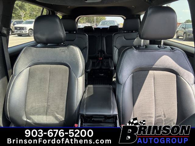 Used 2023 Jeep Grand Cherokee L Laredo AWD/4WD image 35