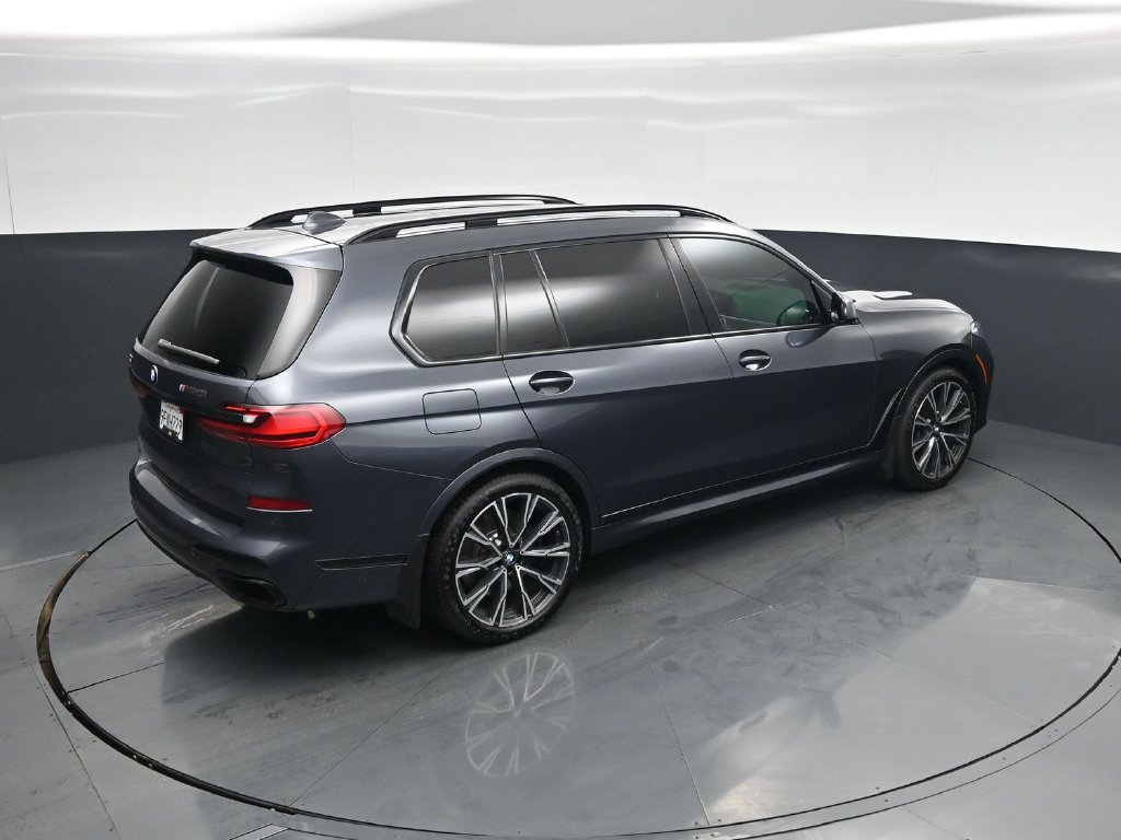 Used 2020 BMW X7 M50i w/ Dynamic Handling Package AWD/4WD image 40