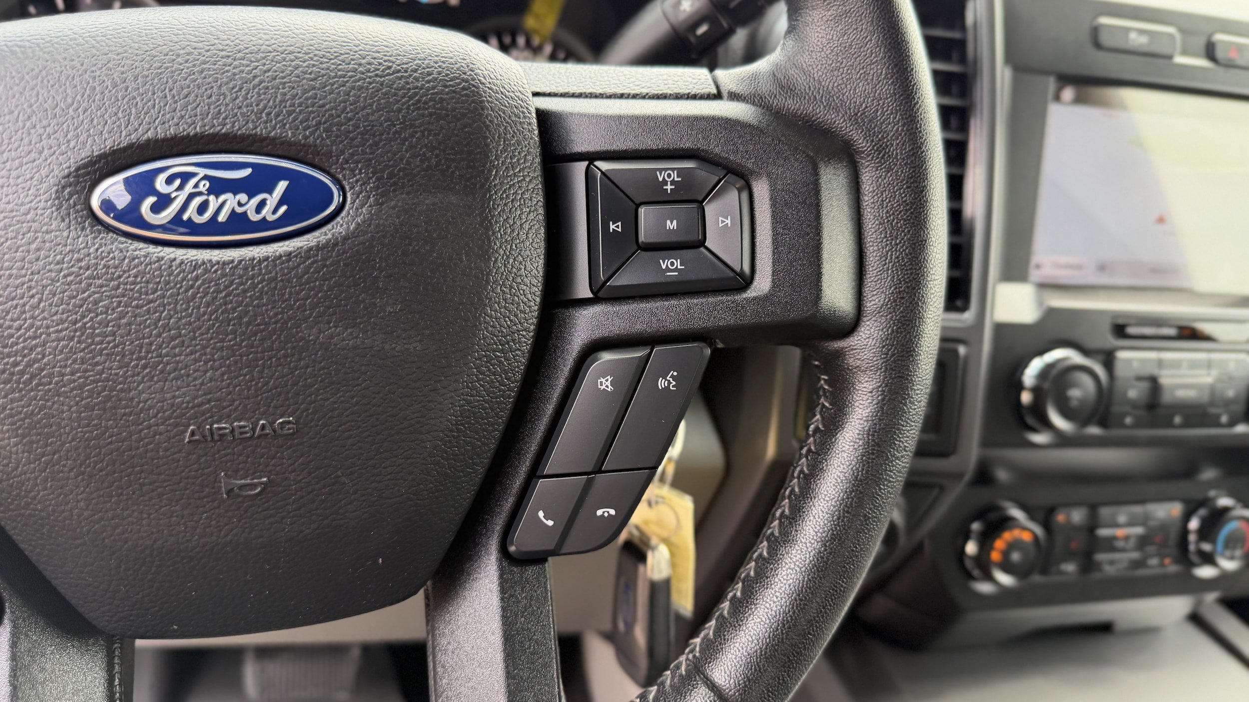 Certified 2019 Ford F150 XLT w/ Equipment Group 302A Luxury AWD/4WD image 28