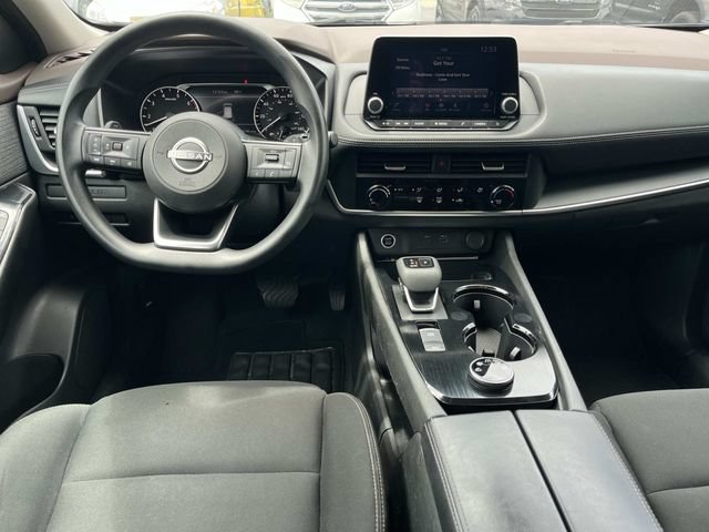Used 2023 Nissan Rogue S AWD/4WD image 16