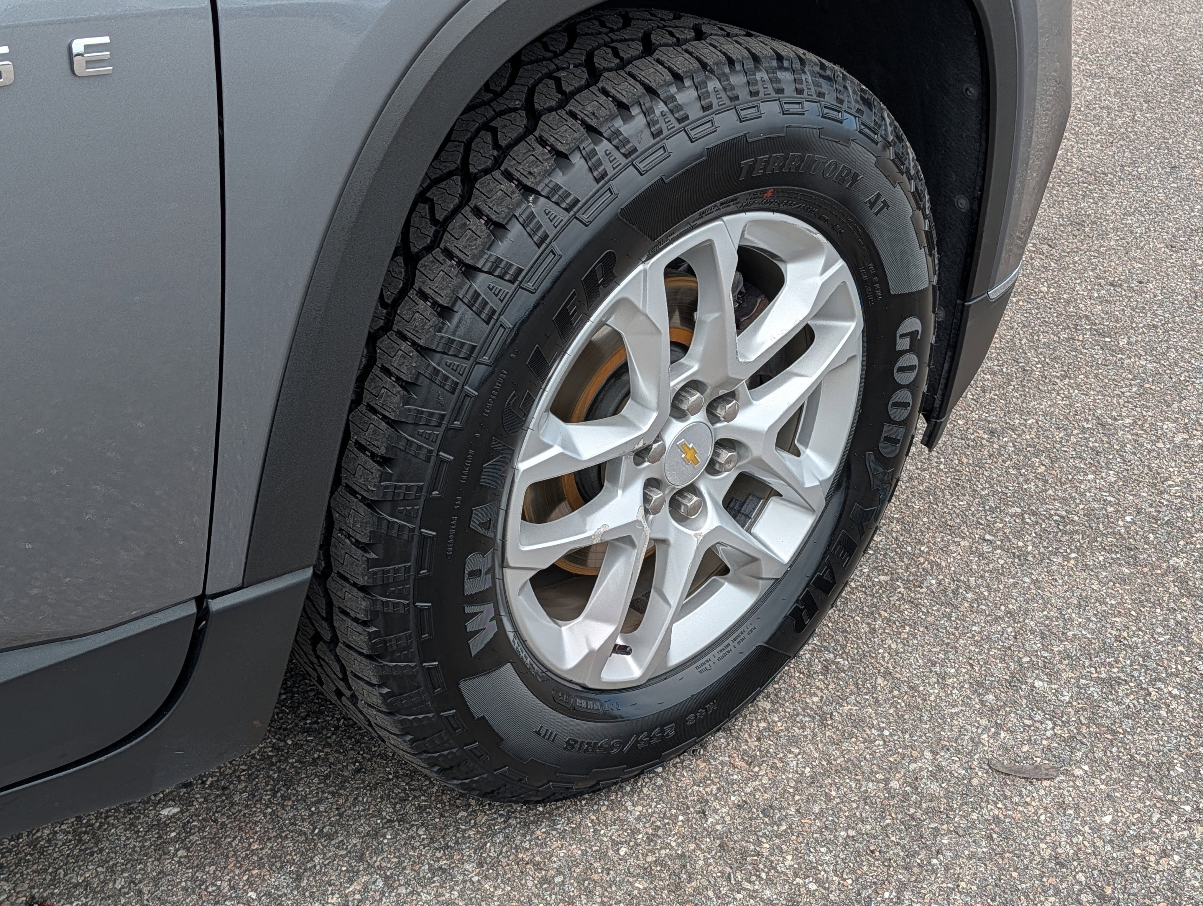 Used 2020 Chevrolet Traverse LT FWD image 12