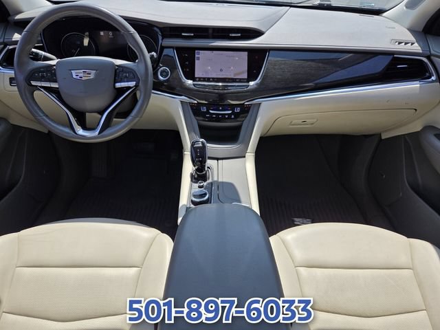 Used 2022 Cadillac XT6 Premium Luxury w/ Technology Package FWD image 12
