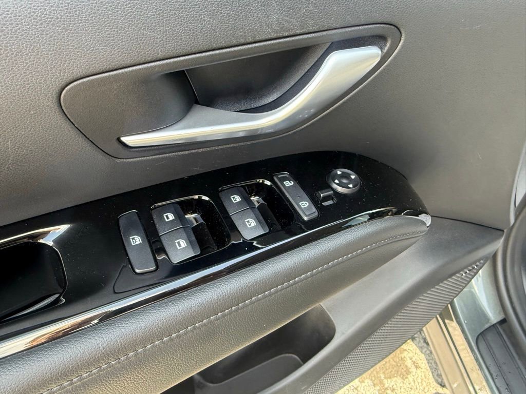 Used 2022 Hyundai Tucson Limited AWD/4WD image 11