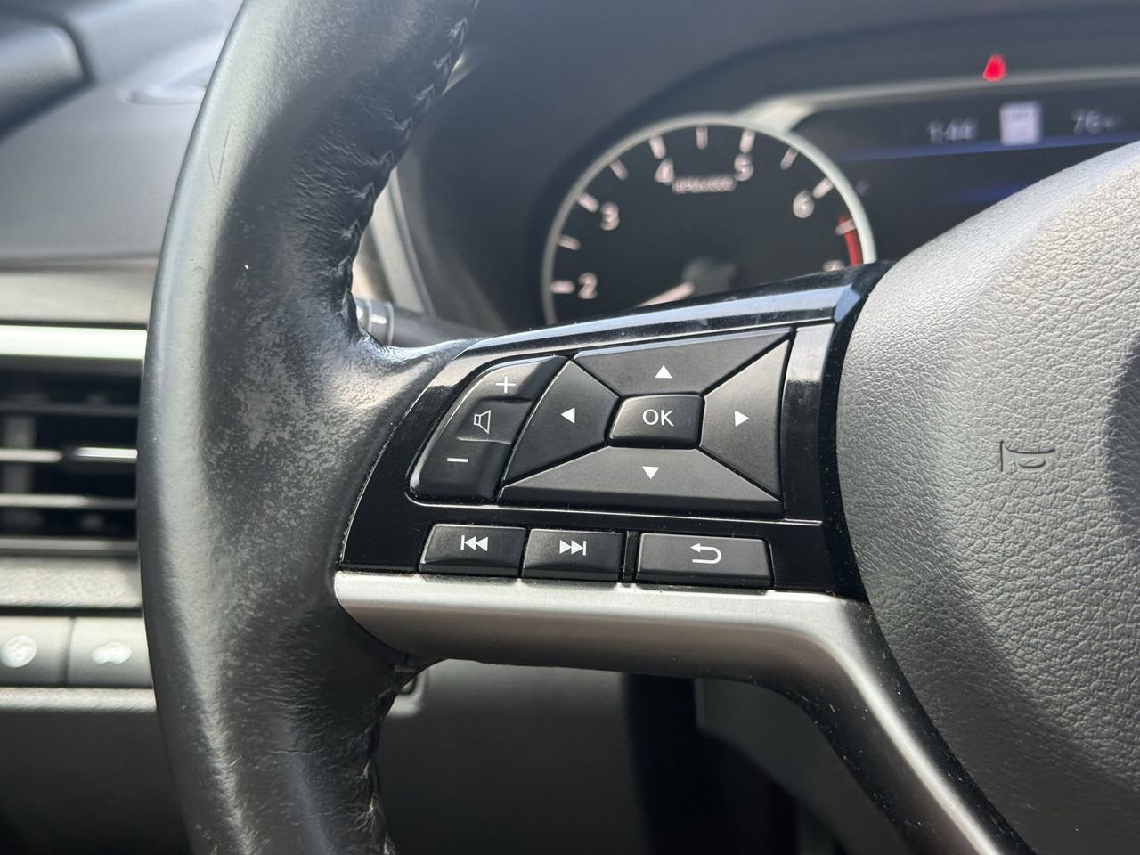 Used 2023 Nissan Altima 2.5 SL image 14