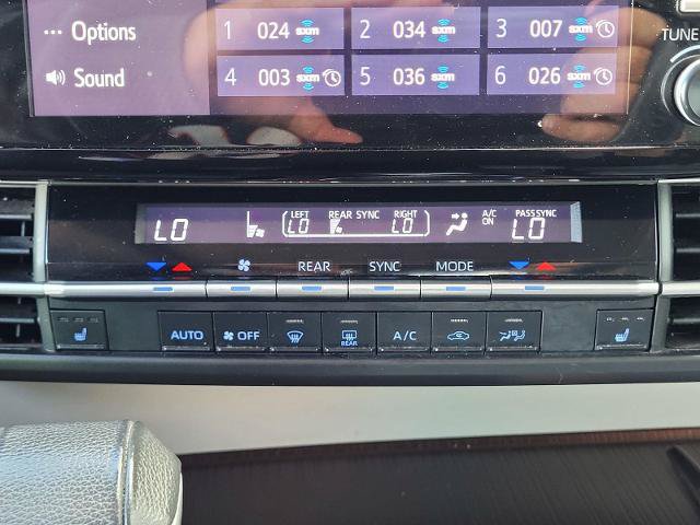 Used 2022 Toyota Sienna XLE AWD/4WD image 26
