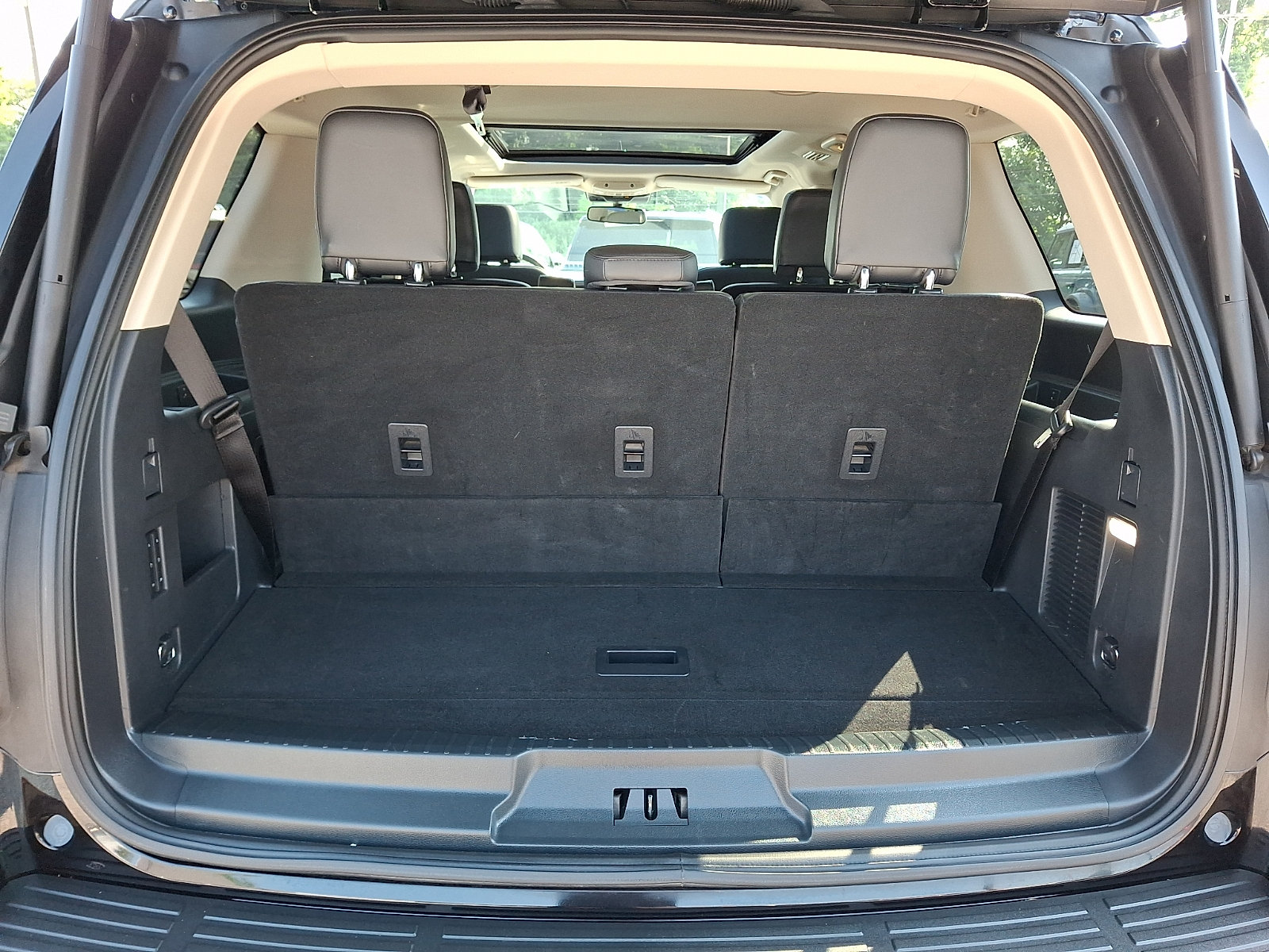 Certified 2024 Ford Expedition XLT AWD/4WD image 34