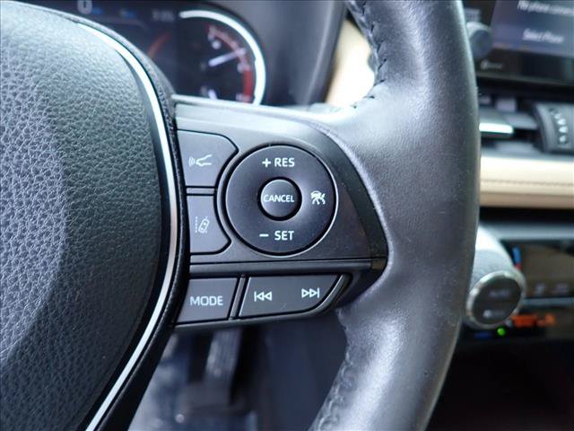 Used 2019 Toyota RAV4 Limited w/ Cold Weather Package AWD/4WD image 19