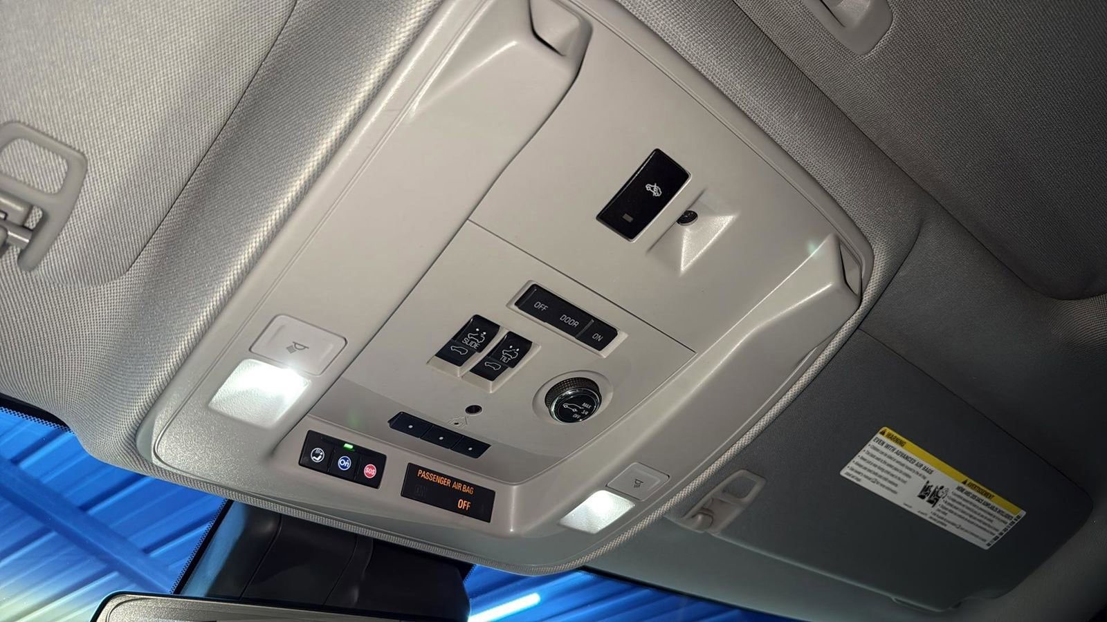 Used 2018 Cadillac Escalade Luxury image 23