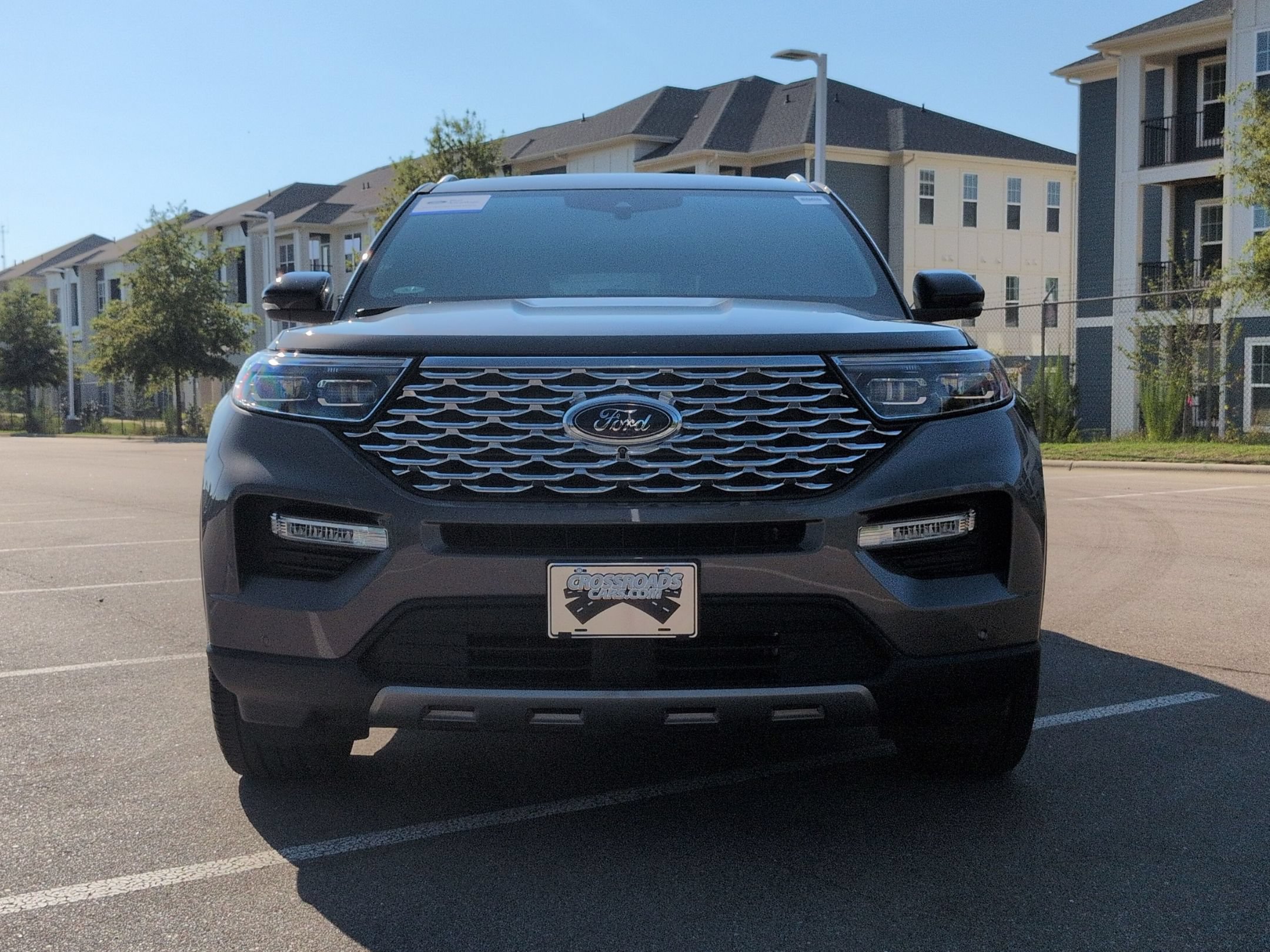 Certified 2023 Ford Explorer Platinum w/ Technology Package AWD/4WD image 9