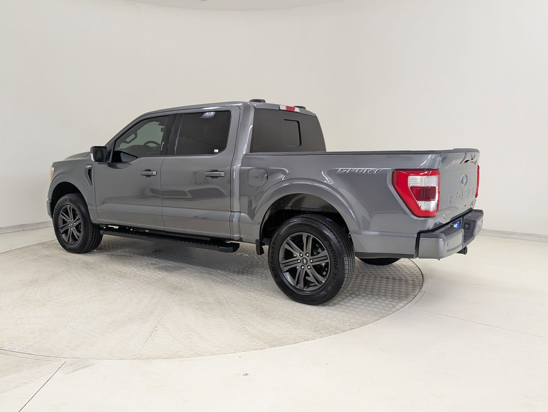 Certified 2022 Ford F150 Lariat image 3