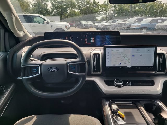 Certified 2025 Ford Expedition Active RWD image 24