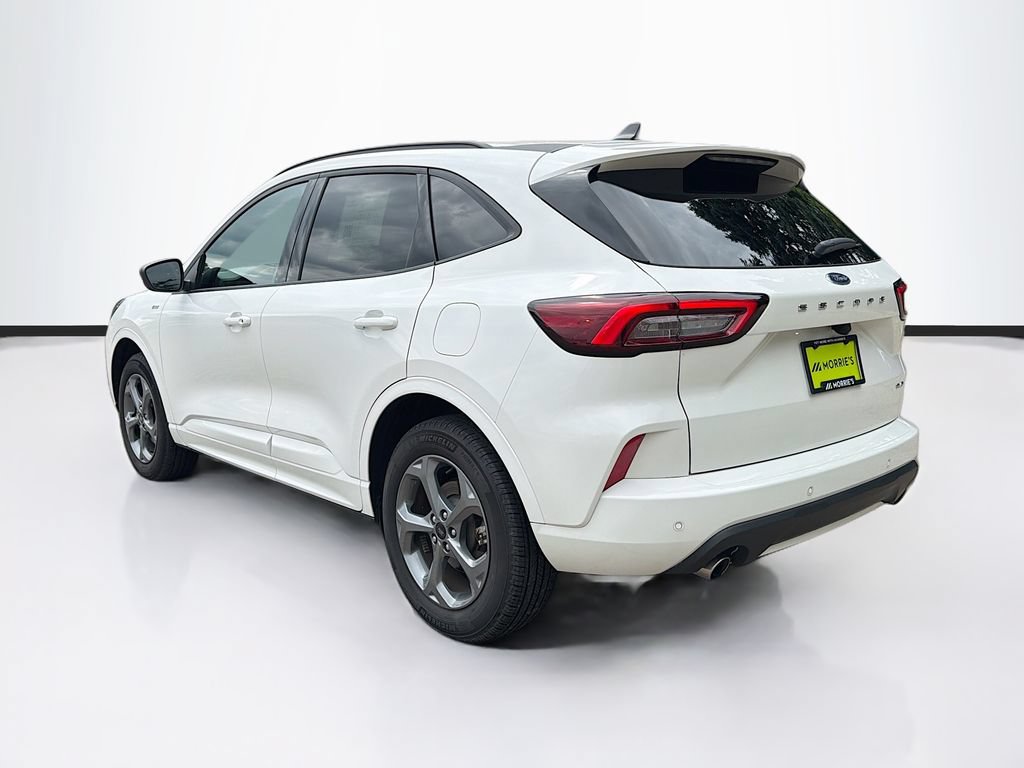 Certified 2024 Ford Escape ST-Line w/ Tech Pack #1 AWD/4WD image 7