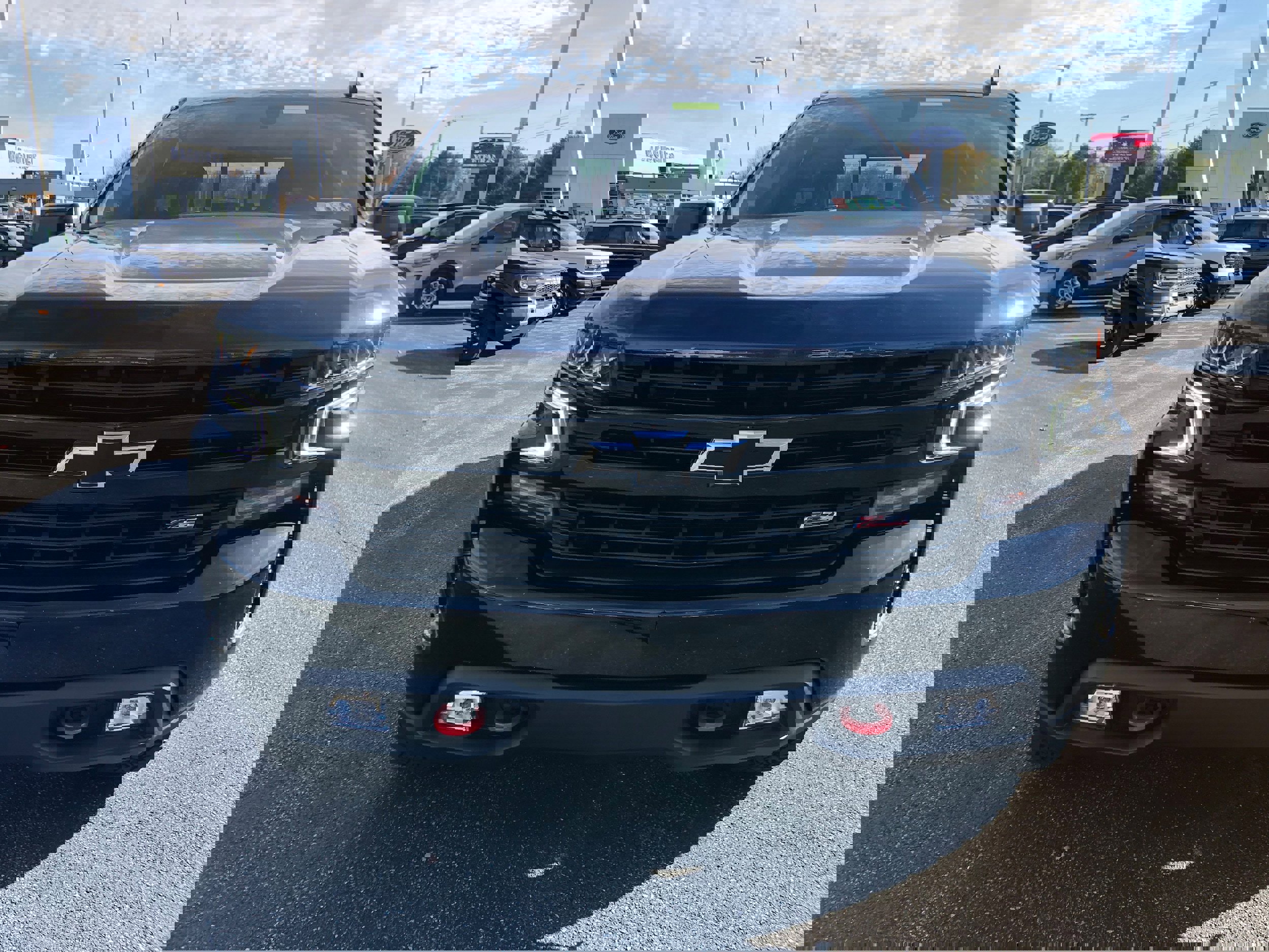 Used 2021 Chevrolet Silverado 1500 LT Trail Boss w/ Convenience Package II image 8