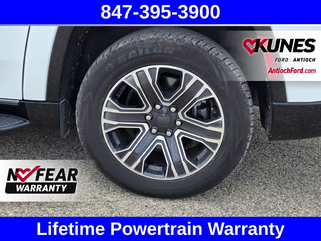 Used 2024 Jeep Wagoneer L Series II w/ Flexible Seating Group AWD/4WD image 15