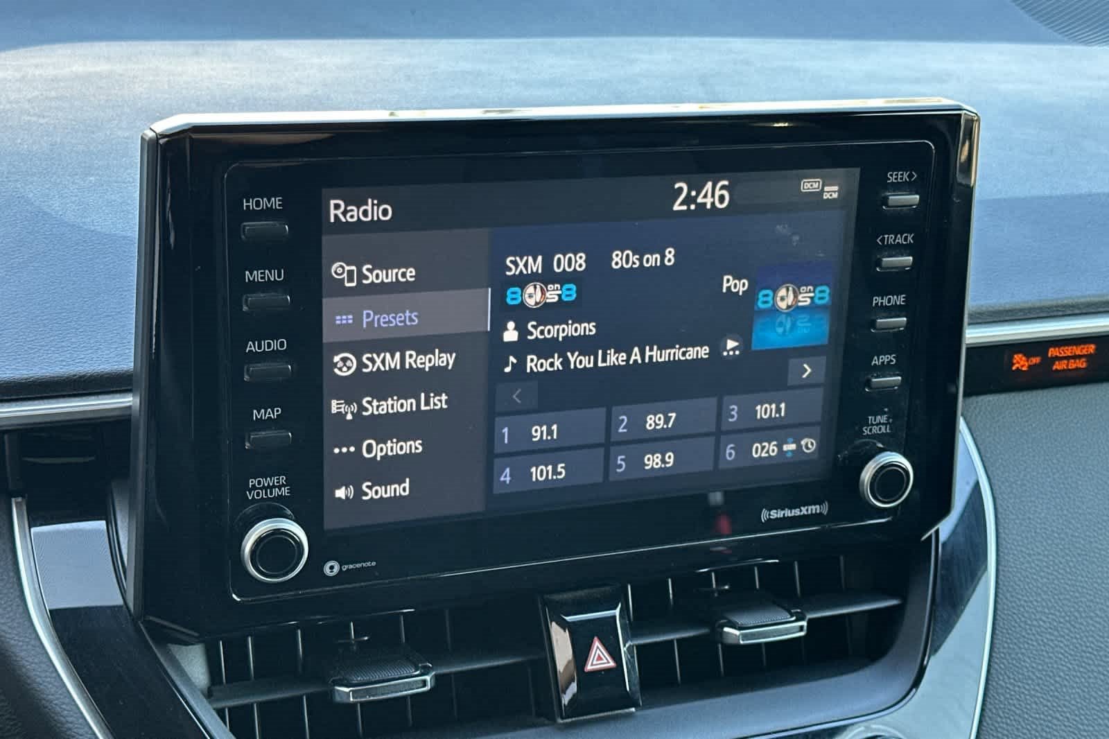 Used 2022 Toyota Corolla SE image 18