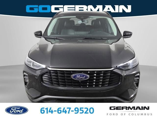 Certified 2024 Ford Escape Platinum AWD/4WD image 9