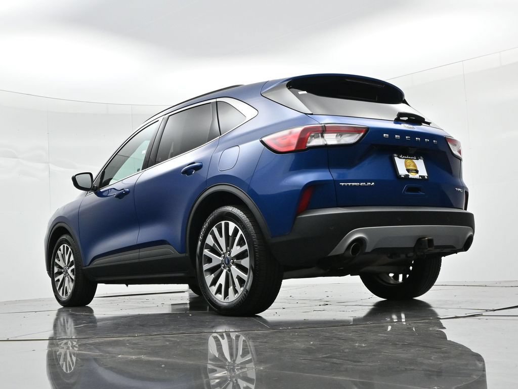 Certified 2022 Ford Escape Titanium w/ Class II Trailer Tow Package AWD/4WD image 19