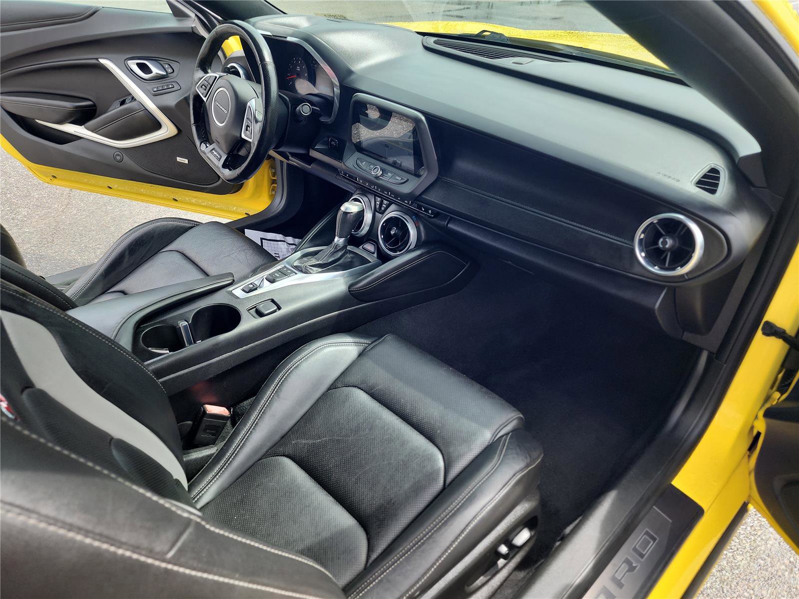Used 2017 Chevrolet Camaro SS RWD image 22