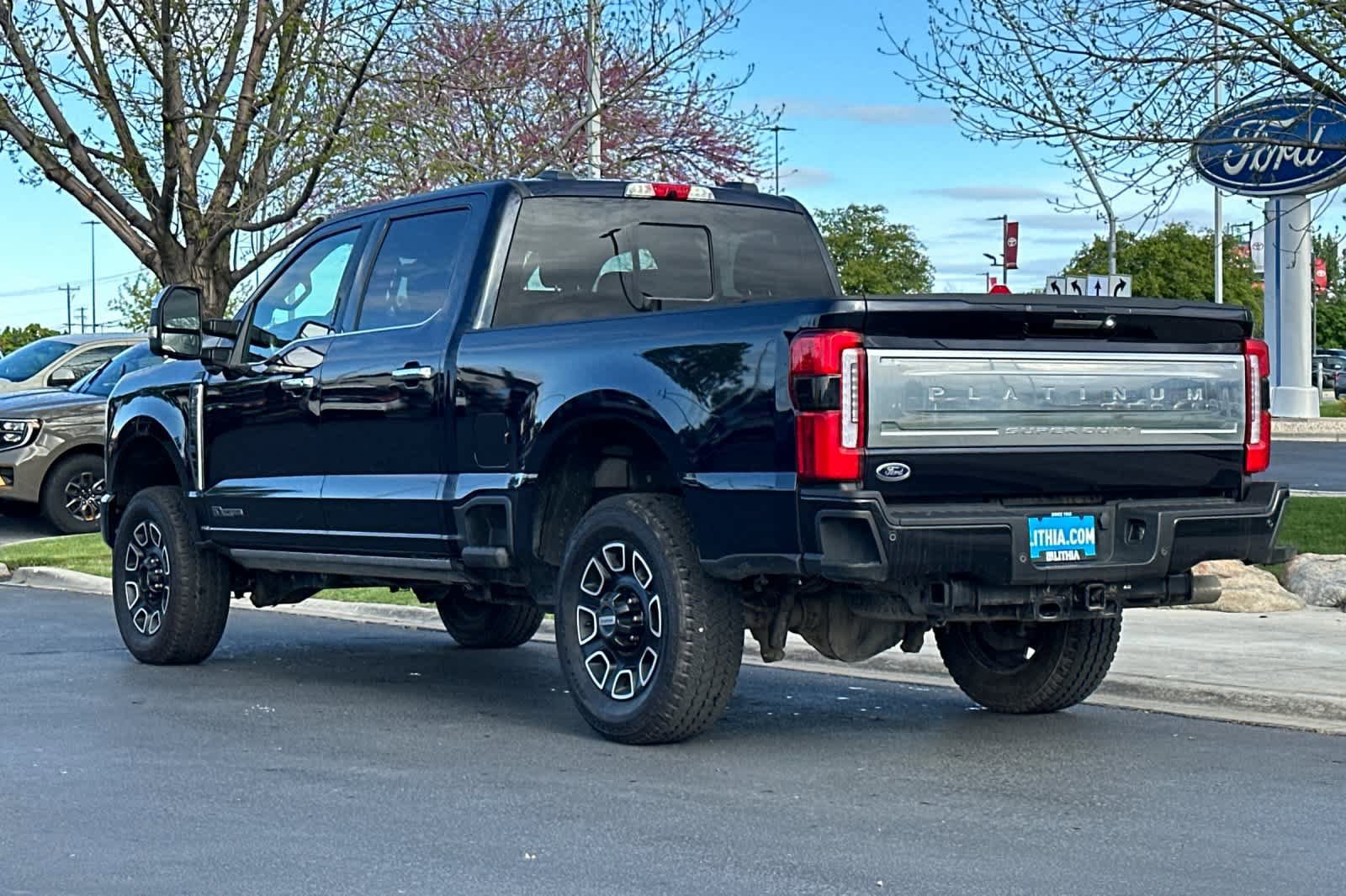 Certified 2024 Ford F350 Platinum w/ FX4 Off-Road Package AWD/4WD image 3
