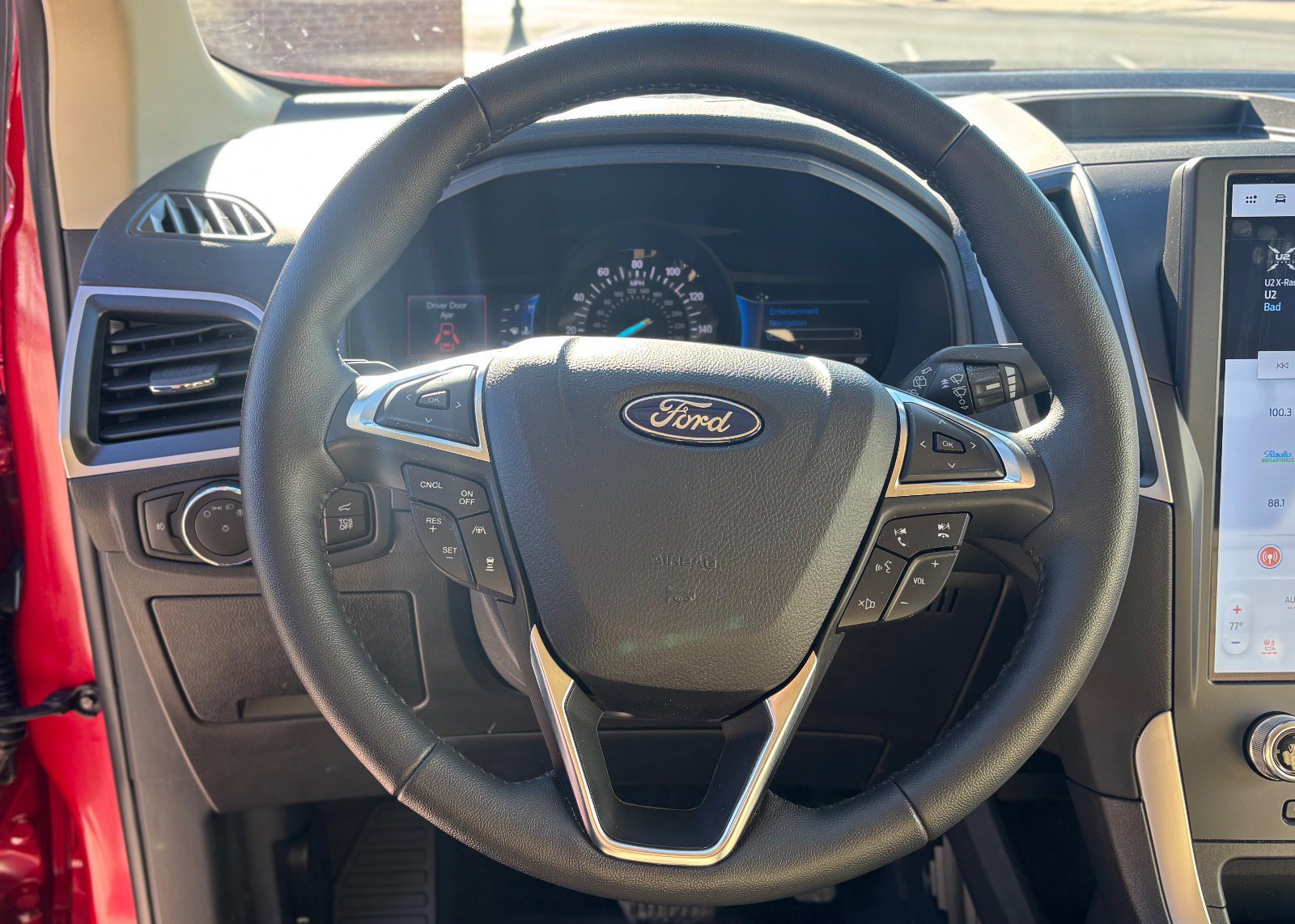 Certified 2024 Ford Edge SEL w/ Convenience Package image 30