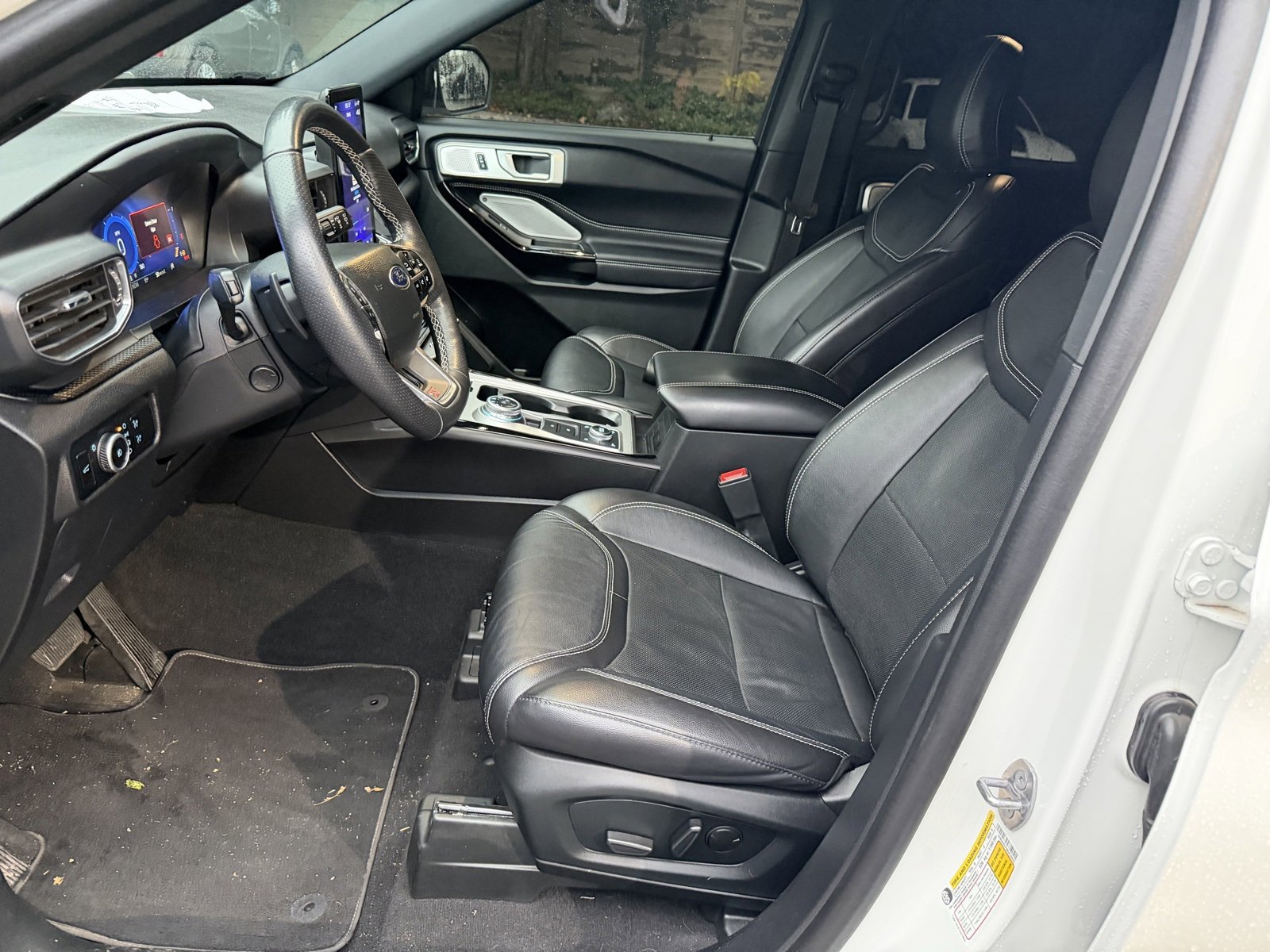 Certified 2024 Ford Explorer ST w/ Equipment Group 401A image 10