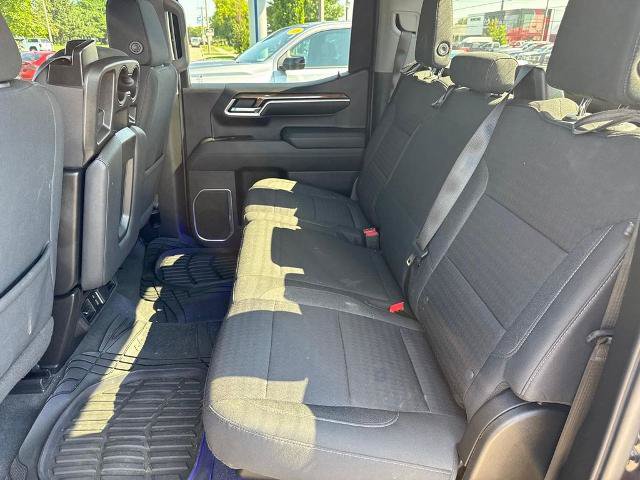 Used 2022 Chevrolet Silverado 1500 LT AWD/4WD image 10