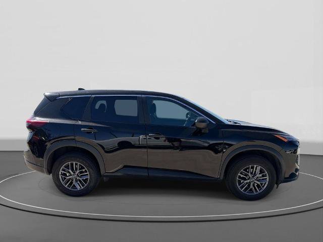 Used 2024 Nissan Rogue S FWD image 4