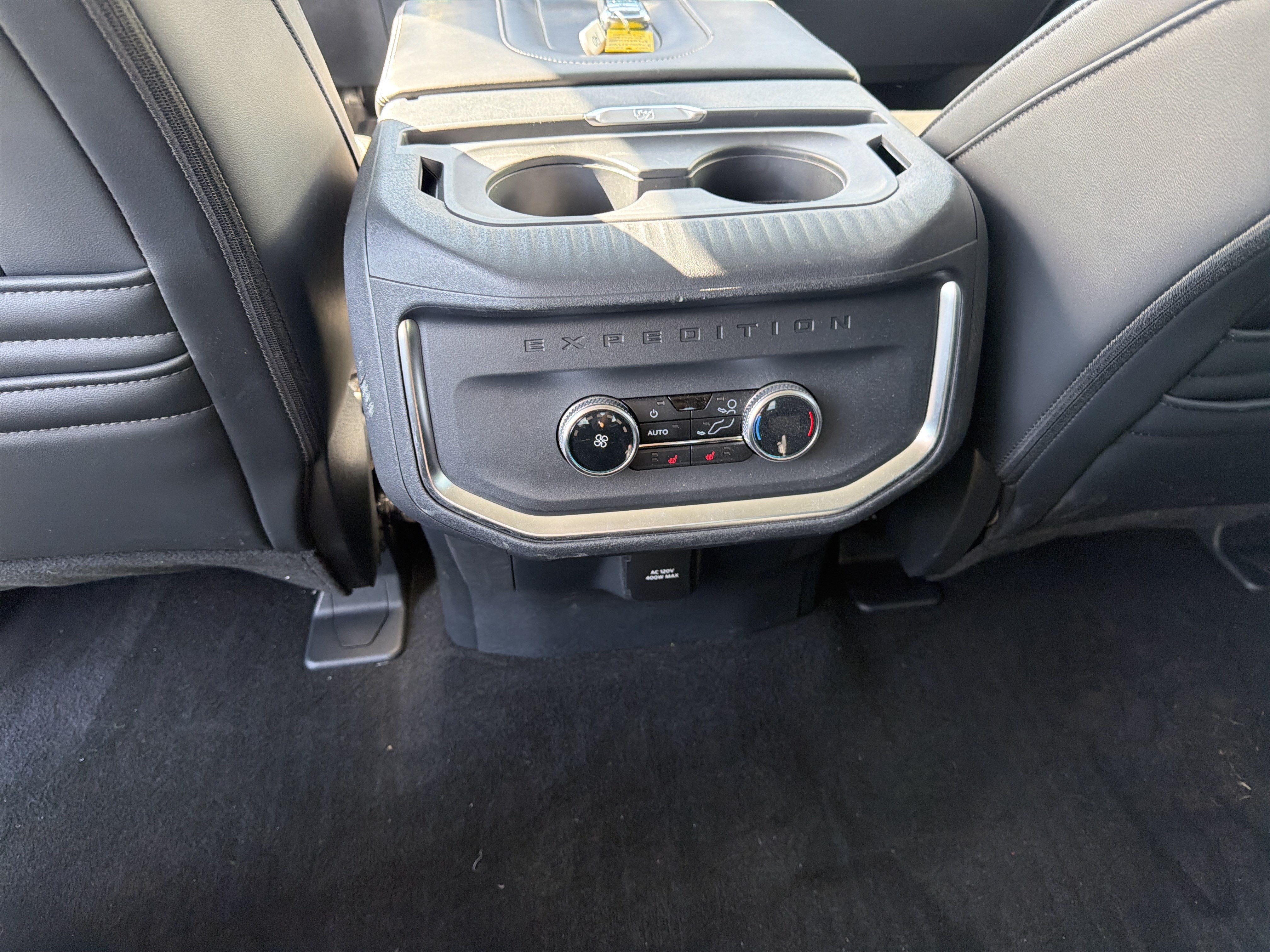 Certified 2025 Ford Expedition Platinum AWD/4WD image 18