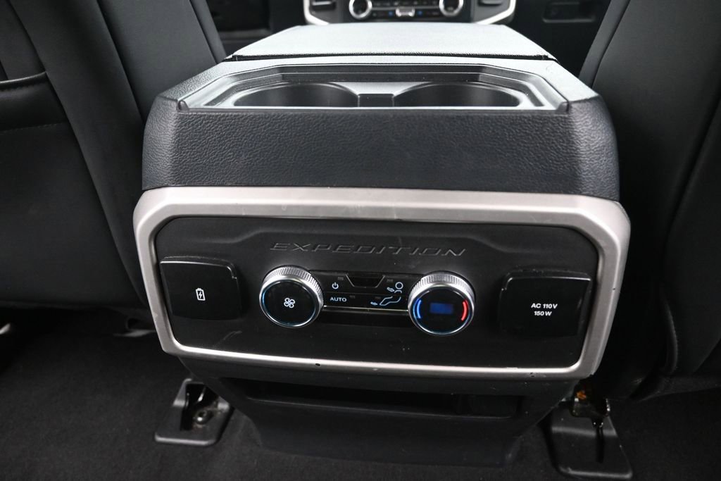 Certified 2024 Ford Expedition XLT RWD image 14