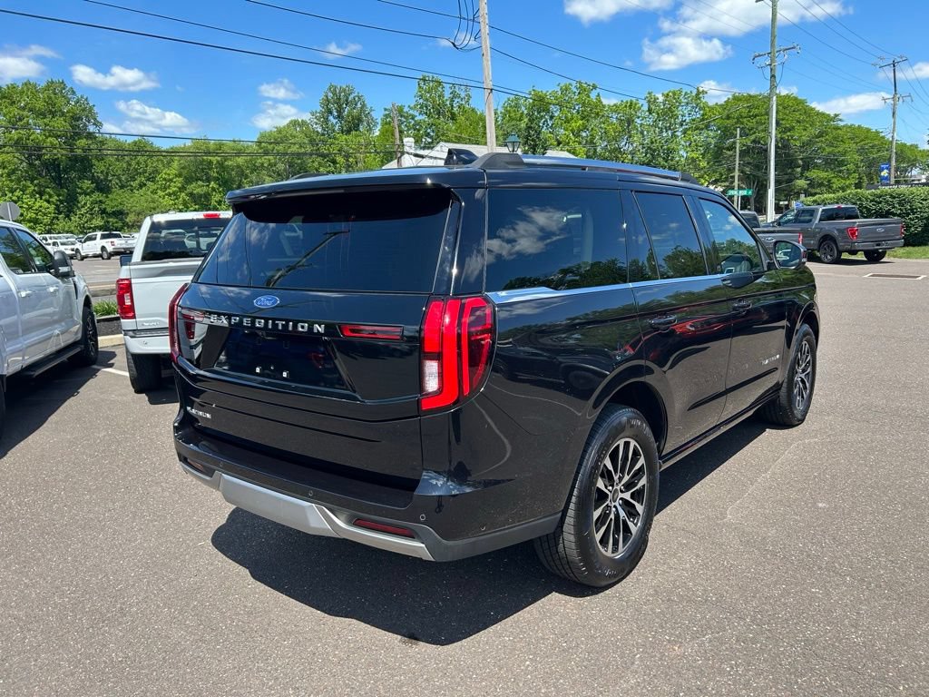 Certified 2025 Ford Expedition Platinum AWD/4WD image 5