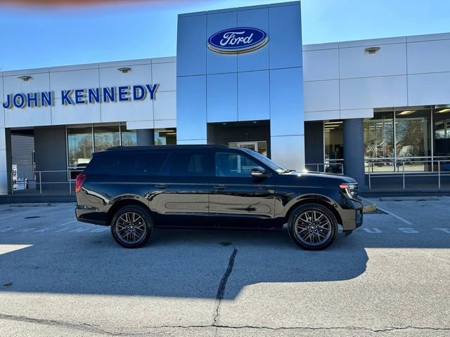 Certified 2025 Ford Expedition Max Platinum w/ Stealth Performance Package AWD/4WD image 21