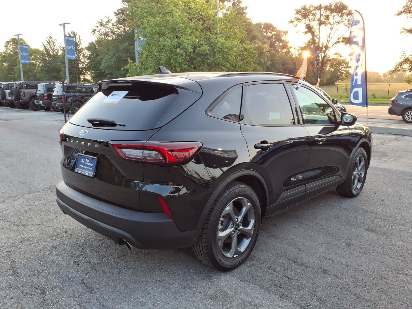 Certified 2025 Ford Escape ST-Line FWD image 3