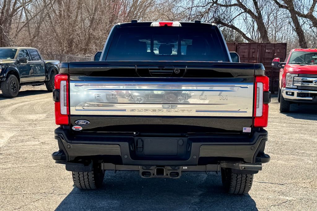 Certified 2024 Ford F250 Platinum w/ FX4 Off-Road Package AWD/4WD image 4