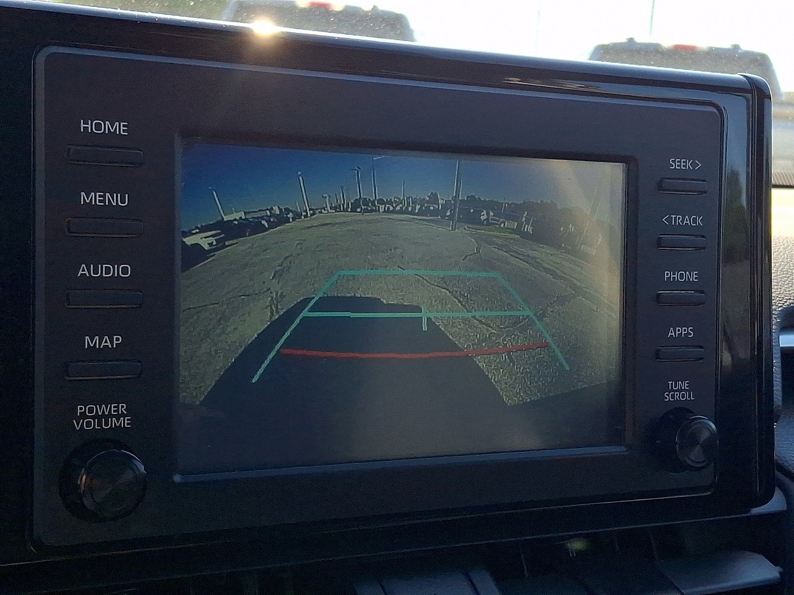 Used 2019 Toyota RAV4 LE FWD image 16