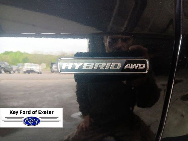 Certified 2020 Ford Escape Titanium AWD/4WD image 13