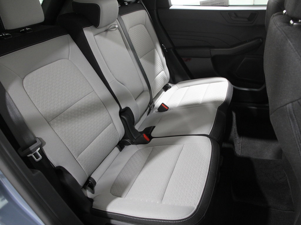 Certified 2025 Ford Escape Active w/ Cold Weather Package image 33