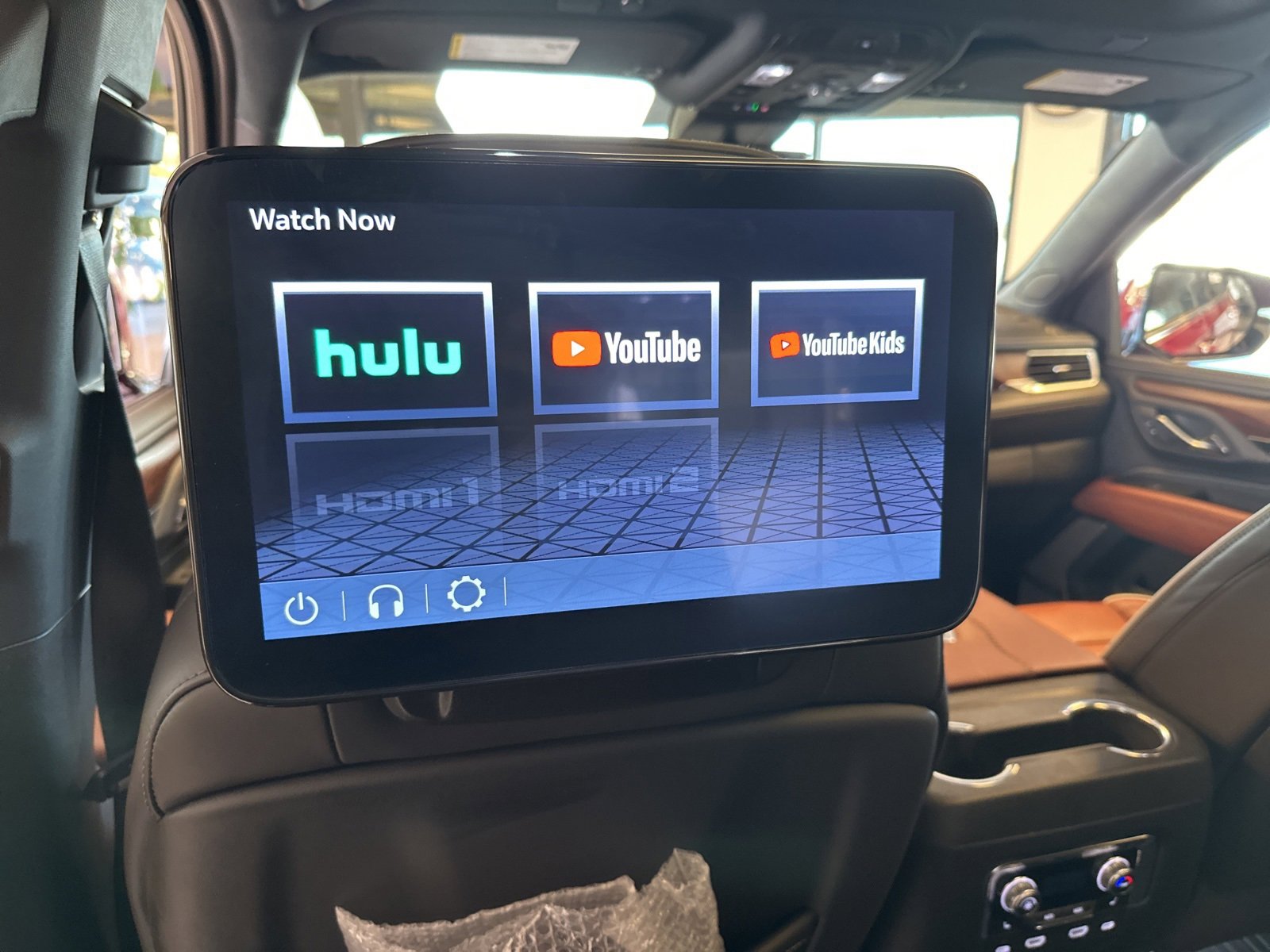 Used 2024 GMC Yukon Denali Ultimate w/ LPO, Floor Liner Package image 30