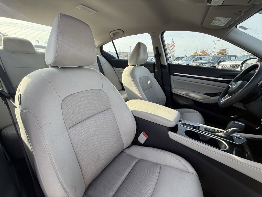 Used 2023 Nissan Altima 2.5 SV image 30