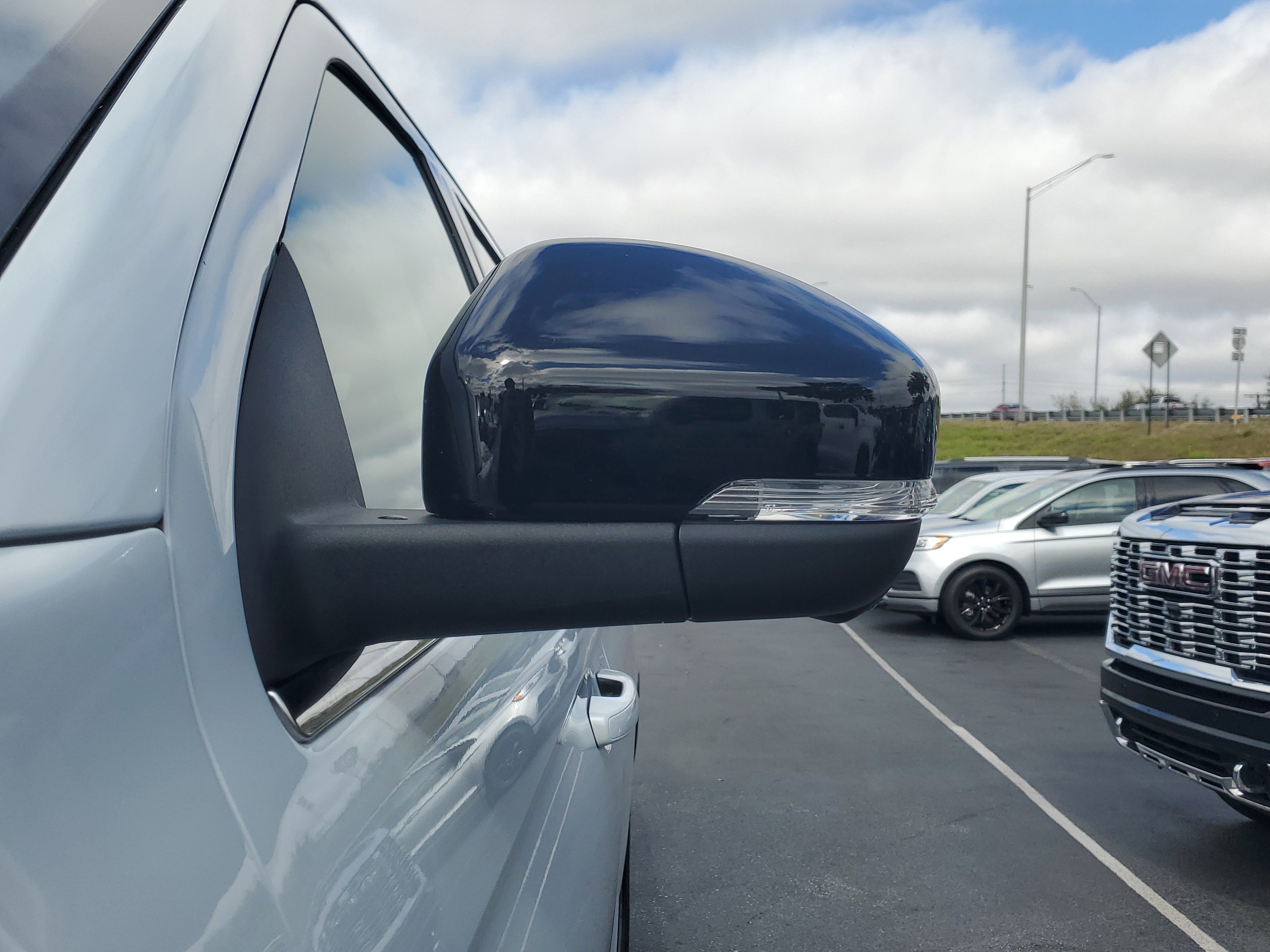 Certified 2025 Ford Expedition Active image 7