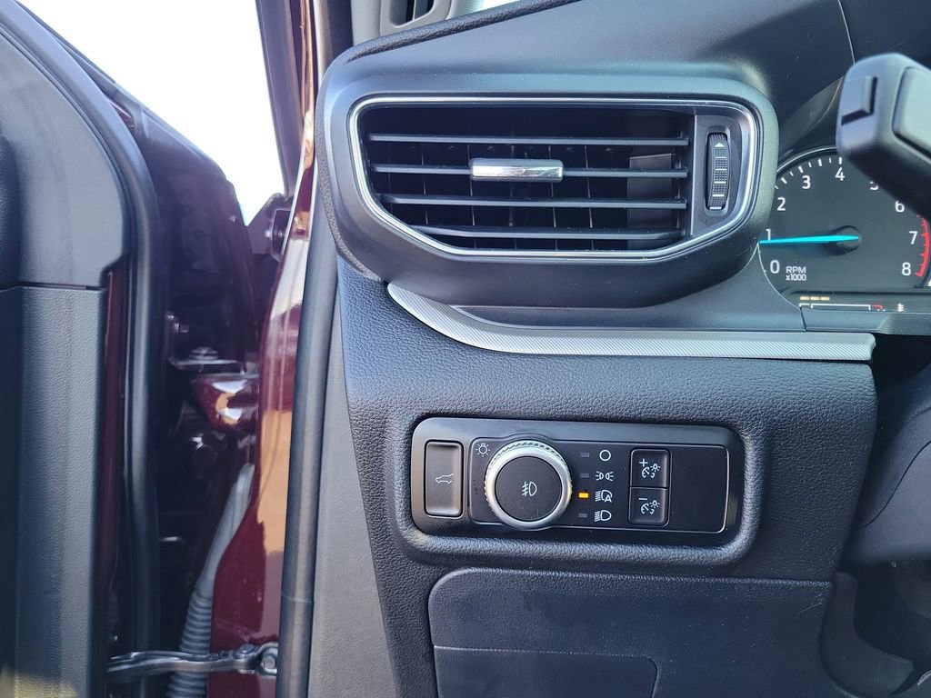 Certified 2023 Ford Explorer XLT w/ Equipment Group 202A image 21
